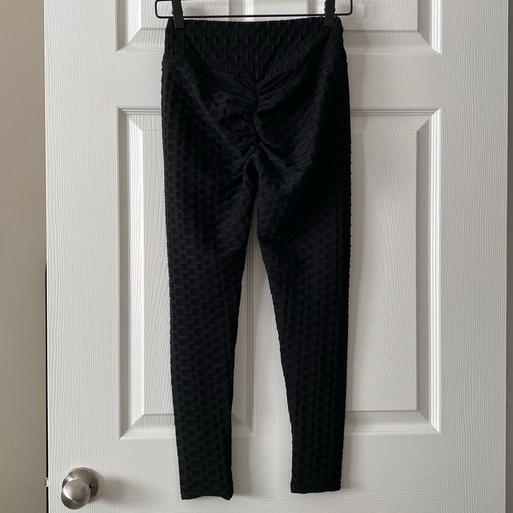 Textured Leggings - Picture 3 of 5